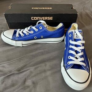 Chuck Taylor All Star Unisex Low Top Shoe (Mens Sz6 Women's Sz8)